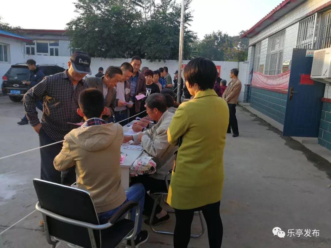 毛莊村委會(huì)領(lǐng)導(dǎo)團(tuán)隊(duì)全新亮相，未來(lái)工作展望與規(guī)劃