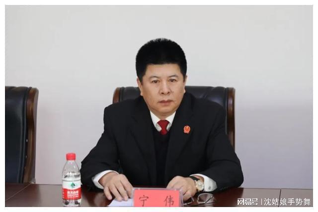 振安區(qū)司法局領(lǐng)導(dǎo)團(tuán)隊(duì)革新引領(lǐng)之路