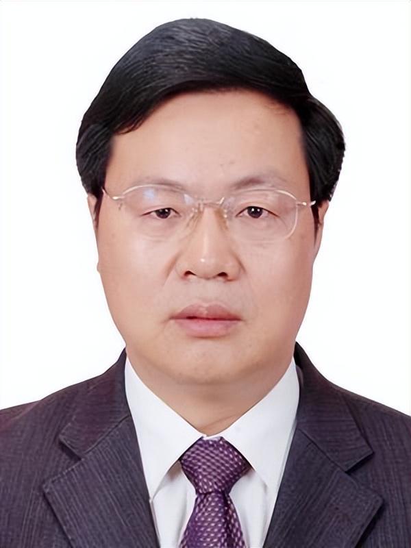 棟雄郭村新領(lǐng)導(dǎo)引領(lǐng)鄉(xiāng)村振興之路