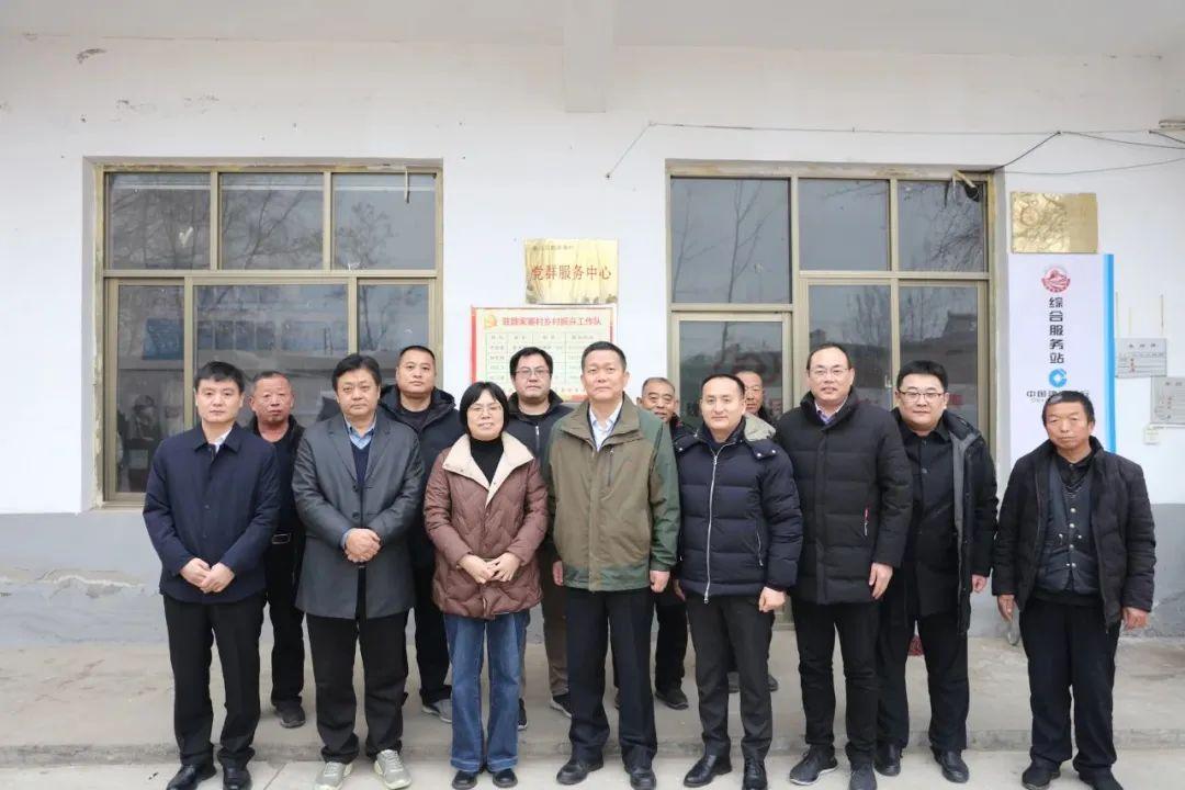 魏家寨村委會領(lǐng)導(dǎo)團隊全新亮相，未來工作展望與期待
