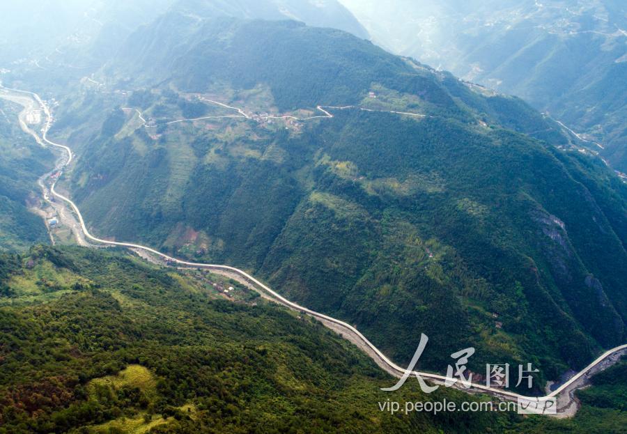 抱龍鎮(zhèn)最新項(xiàng)目，引領(lǐng)地方發(fā)展的先鋒力量啟航新征程