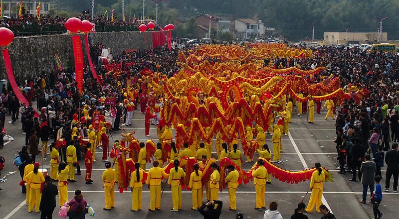 九龍縣體育局領(lǐng)導(dǎo)團隊，引領(lǐng)體育事業(yè)變革的力量