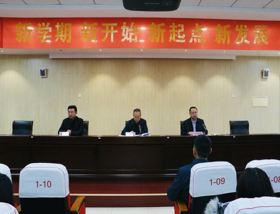 額敏縣小學(xué)人事任命揭曉，引領(lǐng)未來教育新篇章