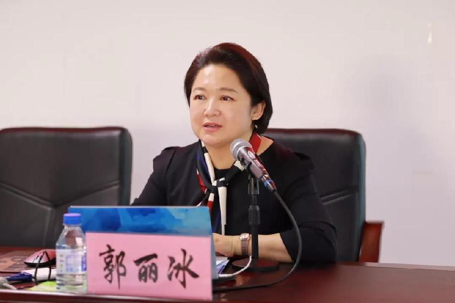 莘縣人民政府辦公室領(lǐng)導(dǎo)團(tuán)隊(duì)引領(lǐng)未來，共筑莘縣新篇章發(fā)展之路