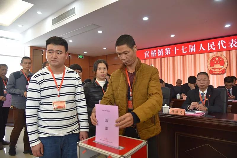 梨河鎮(zhèn)人事任命揭曉，引領(lǐng)未來(lái)，共筑梨河新篇章