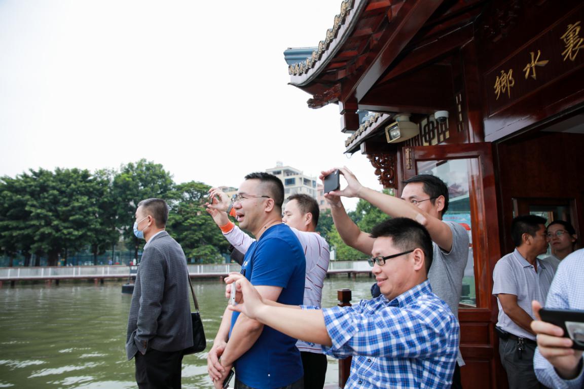 喊叫水鄉(xiāng)領導引領發(fā)展新征程
