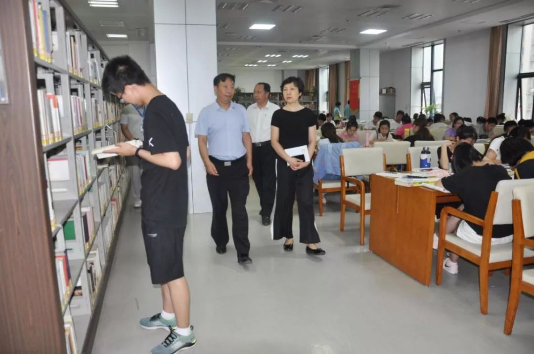 淮北市圖書館新領(lǐng)導(dǎo)團(tuán)隊(duì)引領(lǐng)文化事業(yè)繁榮發(fā)展變革之旅